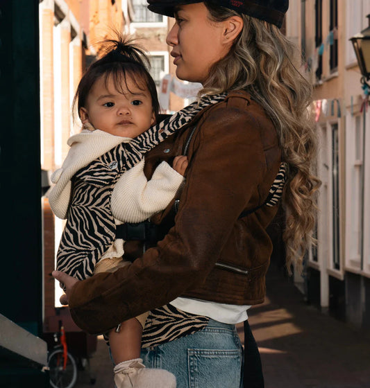 Instructions - Forward carry: inwards